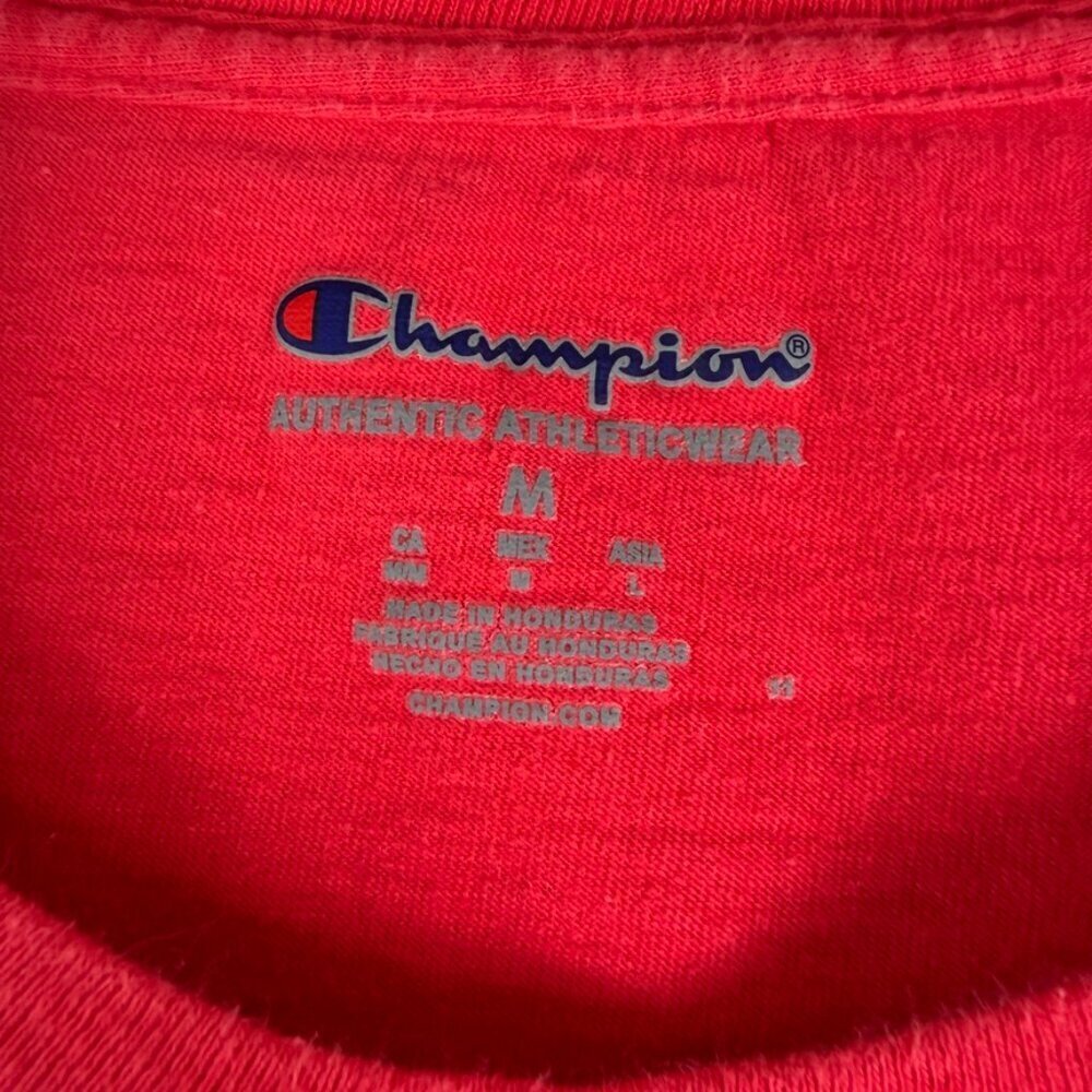Champion Red Logo T-Shirt Men’s Medium Classic Athletic Cotton Tee - Picture 4 of 10